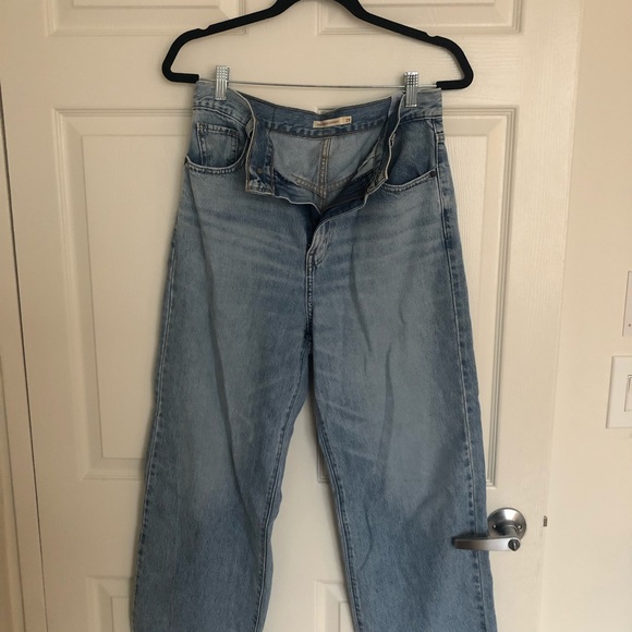 Levi’s high rise straight, size 29, barely worn - Picture 3 of 4